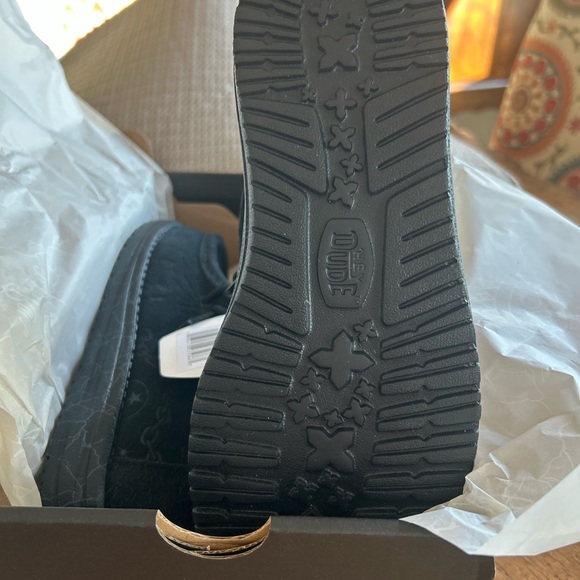 Hey Dude X Wally Jelly Roll Black Slip on Shoes M Sz 4. & M Sz 6. Limited Edit. - Picture 8 of 16